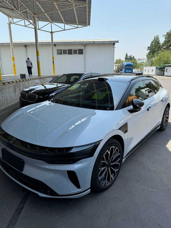 Zrrkr 007 GT AWD