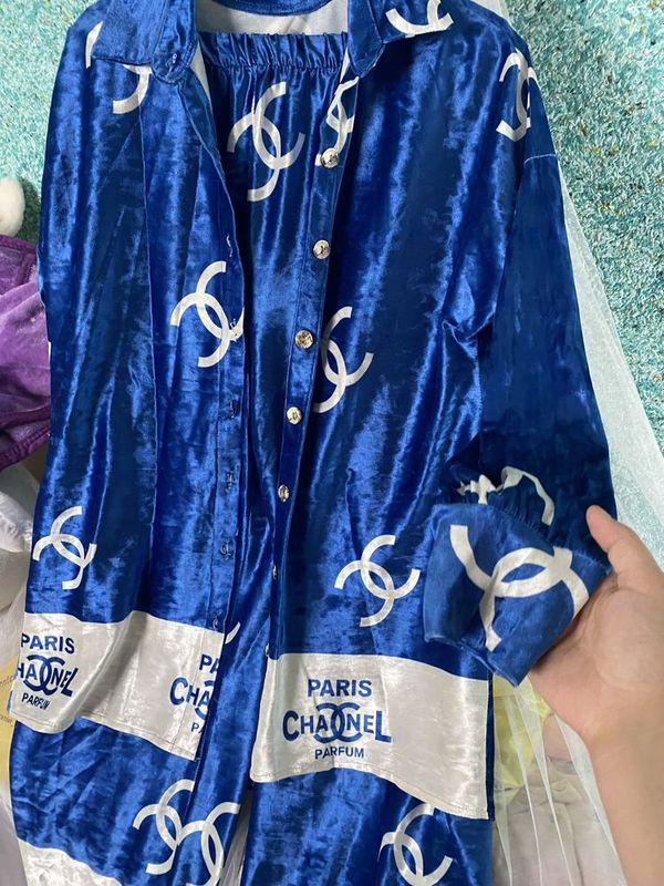 Dvoyka chanel ishtoni kilot kok rang Dvoyka chanel ishtoni kilot kok rang