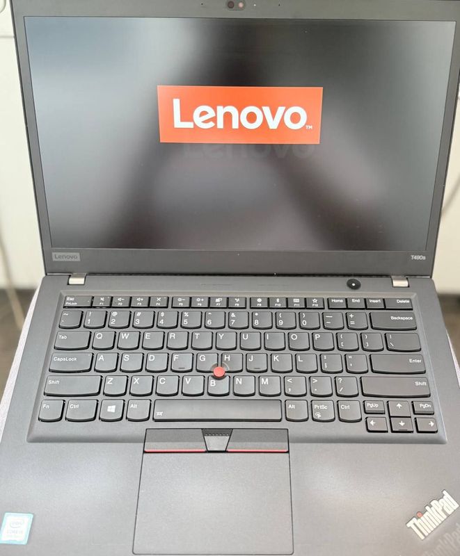 Noutbuk think pak t490s i5 ozu8 gb ssd256 8 pakalenya