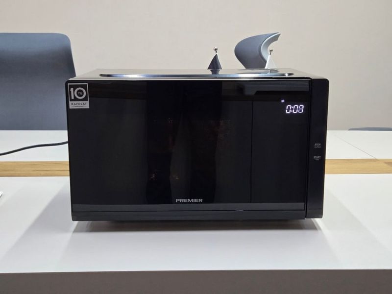 Микроволновая печь Premeir PRM-23STD8001-B. Для кухна Микроволновая печь Premeir PRM-23STD8001-B. Для кухна