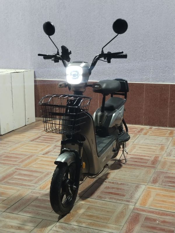 Bonvi elektro skuter – 1 zaryad bilan 50 km yuradi! Bonvi elektro skut Bonvi elektro skuter – 1 zaryad bilan 50 km yuradi! Bonvi elektro skut
