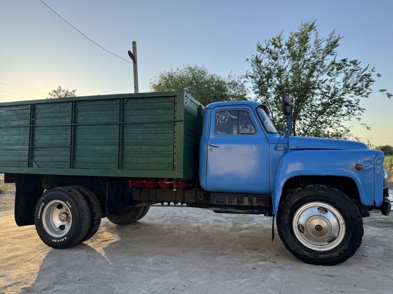 Gaz 53 sotiladi yurib turgan Gaz 53 sotiladi yurib turgan