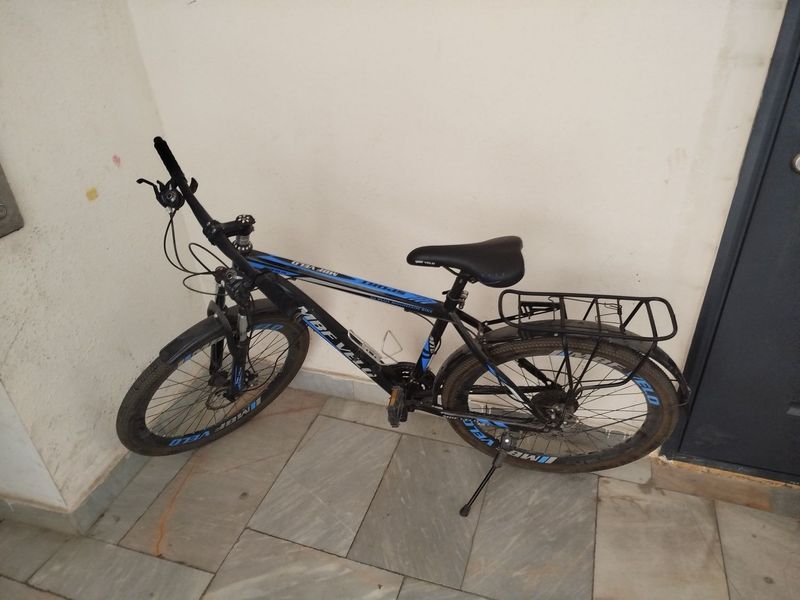 Velosiped skorostli 26 ideal orqa bagaji bilan