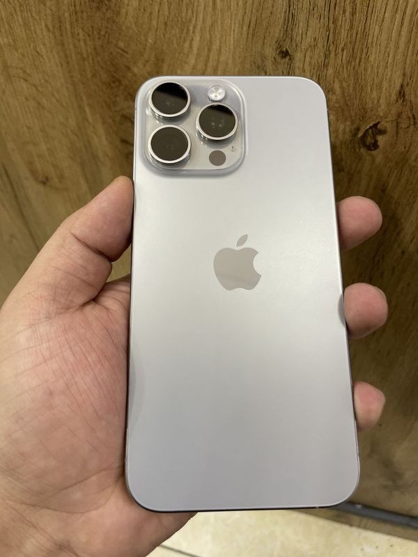 Iphone 15 pro max holati yaxshi