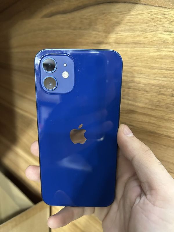 Iphone 12 naxtga va nasiyaga beriladi Iphone 12 naxtga va nasiyaga beriladi