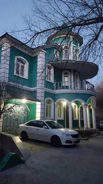 Сдаётся Участок 10 соток 8-комн ор: Метро Бадамзар (АНИ) Сдаётся Участок 10 соток 8-комн ор: Метро Бадамзар (АНИ)