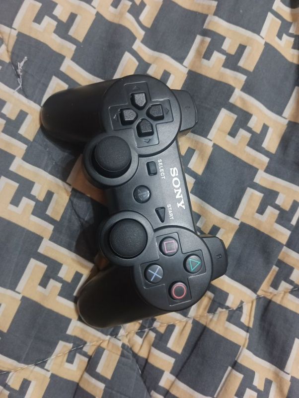 СРОЧНО продам джойстик Dualshock