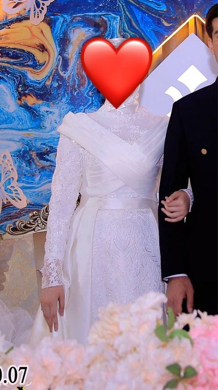 Oq ko'ylak Kelin ko'ylak Bir marta kiyilgan oq ko'ylak Oq ko'ylak Kelin ko'ylak Bir marta kiyilgan oq ko'ylak