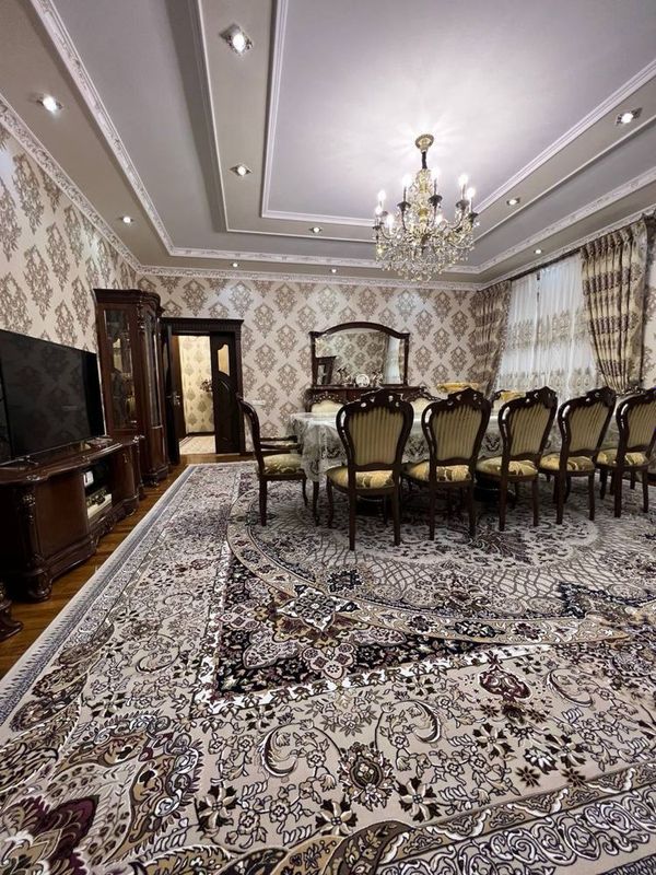 Квартира чайхана Салом 4/3/5 215 кв.м Квартира чайхана Салом 4/3/5 215 кв.м