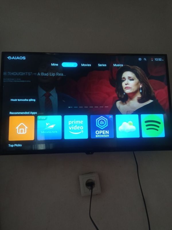 Smart telvizor sotiladi
