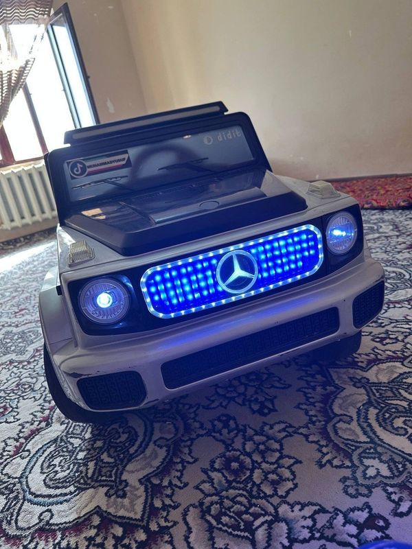 MASHINA sotiladi MASHINA sotiladi