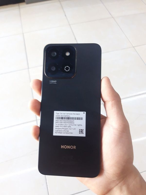 Telefon sotiladi Telefon sotiladi