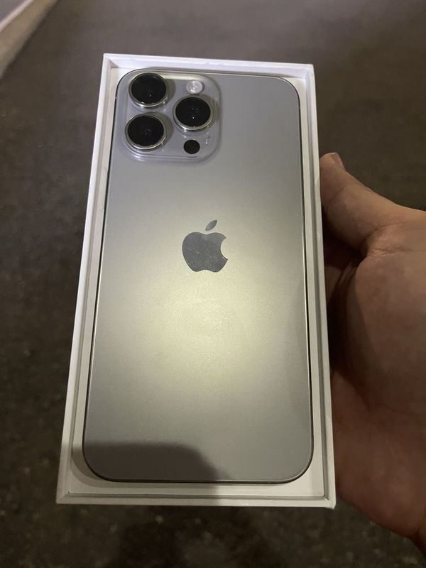 Iphone 15 pro max 256gb 100%