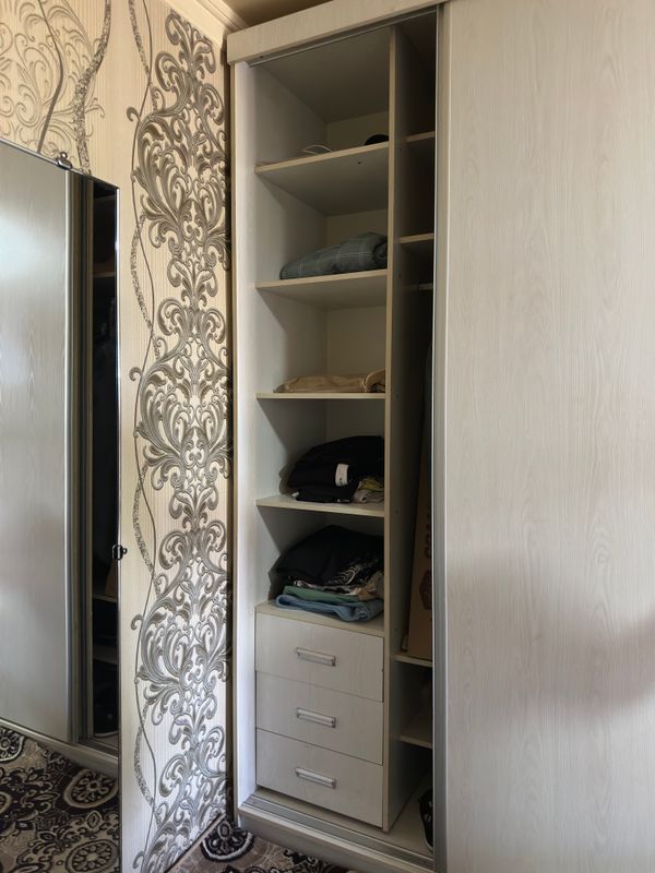 2 Kishilik divan va shkaf 2 Kishilik divan va shkaf