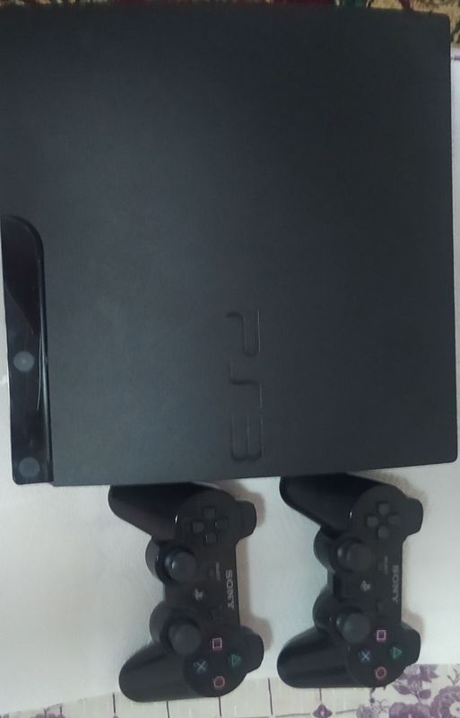Ps3 sotiladi srochno