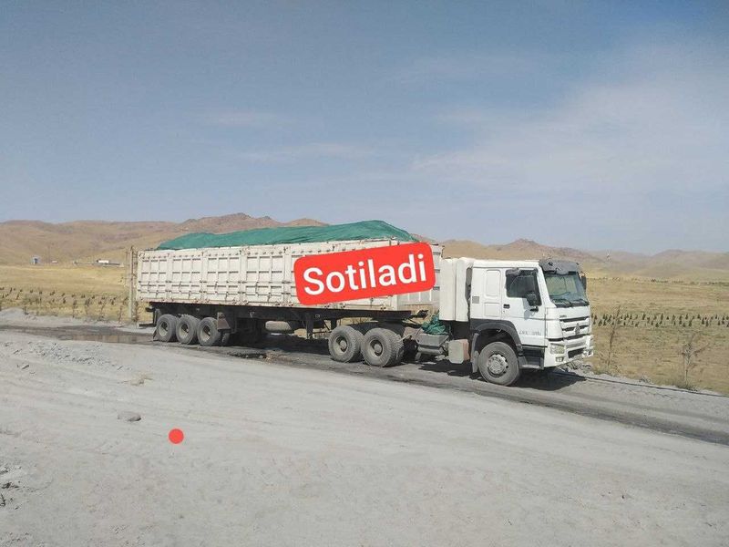 HOWO mashina pritsepi bilan sotiladi HOWO mashina pritsepi bilan sotiladi