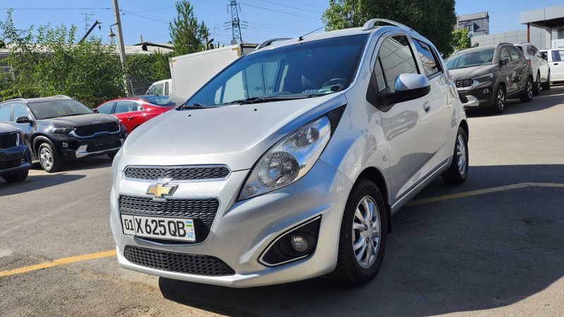 Spark автомат, стальной серебристый металлик Spark автомат, стальной серебристый металлик