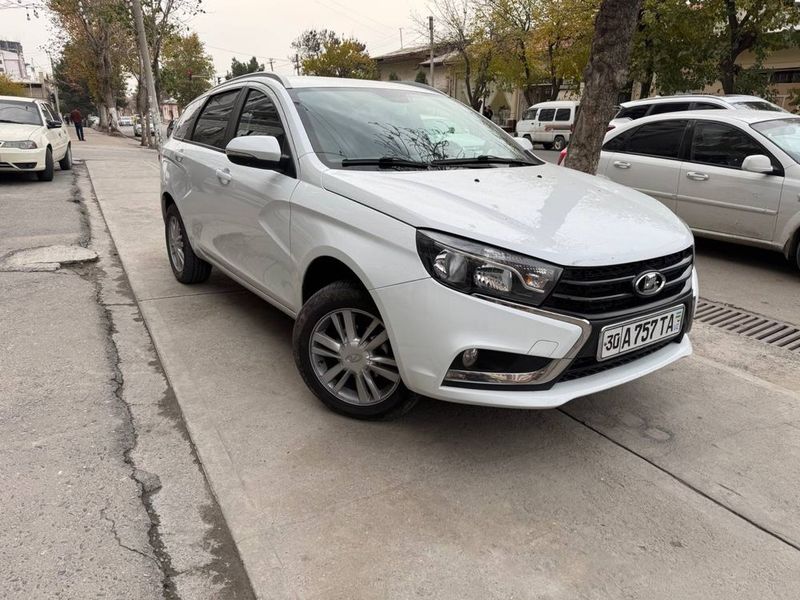 Лада веста св 1.8 люкс кондиционер 2019 год