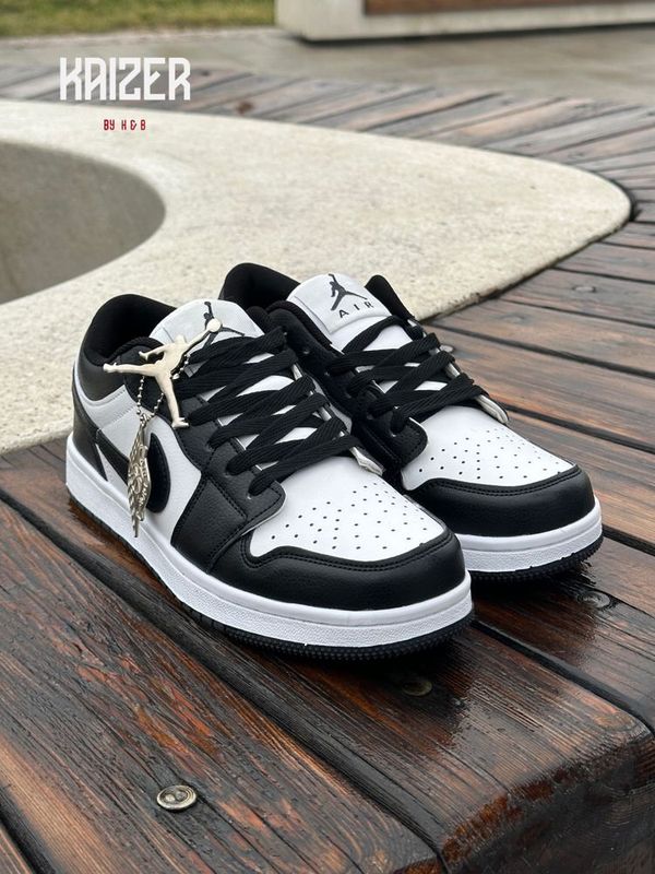 Nike Air Jordan black/white