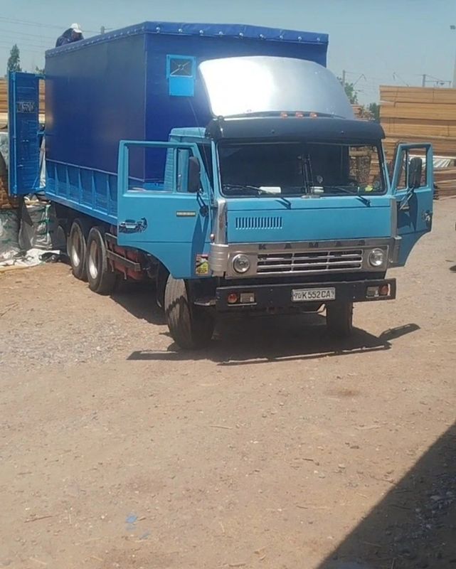 Kamaz sotiladi holati yaxshi Kamaz sotiladi holati yaxshi