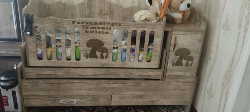 Detskiy kravat Ideal holatda tebranadi Detskiy kravat Ideal holatda tebranadi