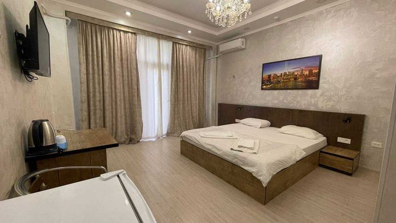 Продам гостиницу 23 номеров в центре города Яккасарайский район RR Продам гостиницу 23 номеров в центре города Яккасарайский район RR
