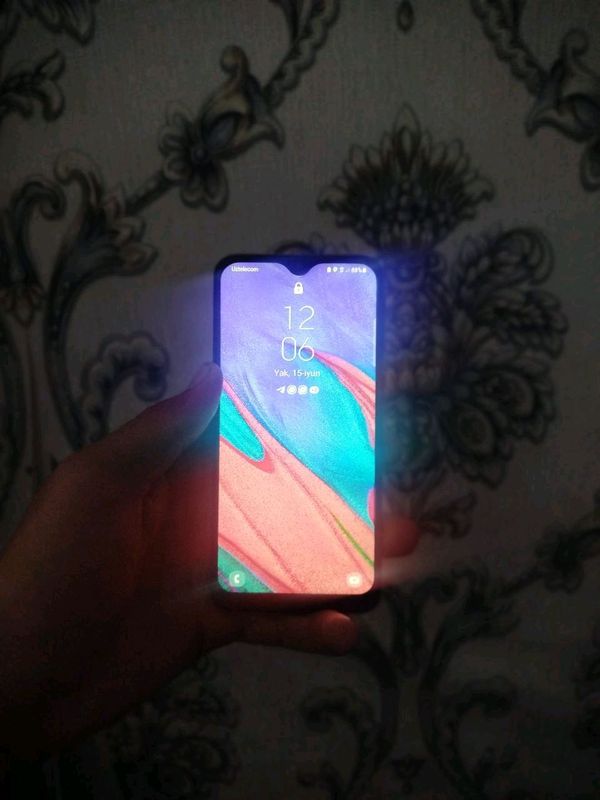 Galaxy A40 800ming so‘m, muammo yo‘q Galaxy A40 800ming so‘m, muammo yo‘q