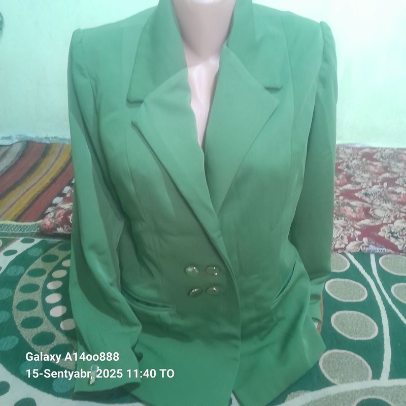 bahorgi kastum yangi