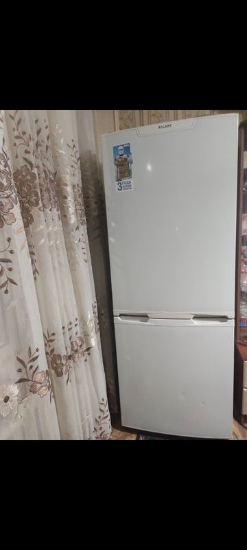 Продаётся холодильник Атлант Продаётся холодильник Атлант