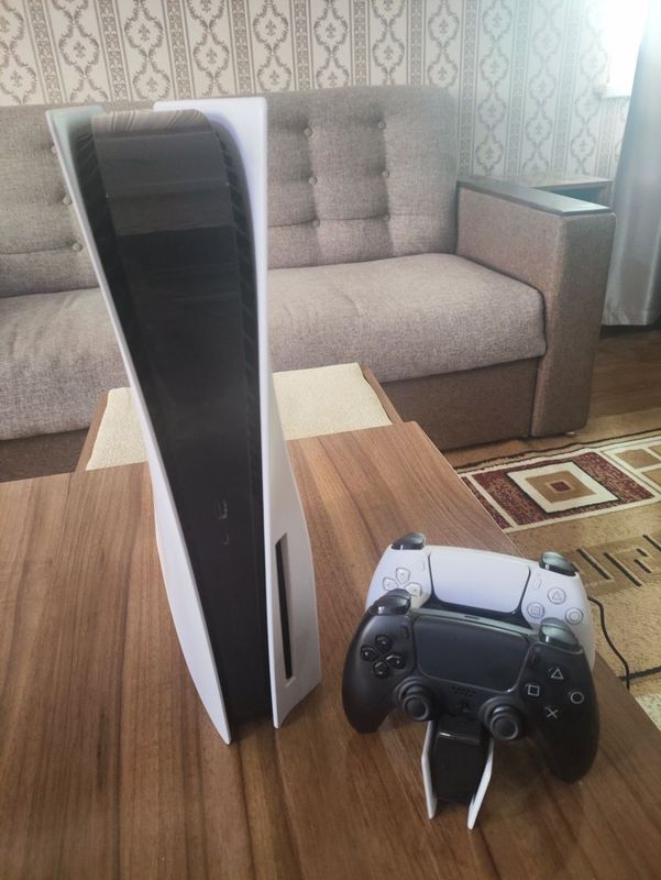PlayStation 5 Fat - Disc version