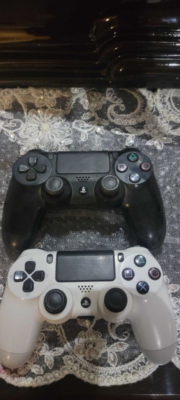 Playstation 4 2ta pulti Playstation 4 2ta pulti