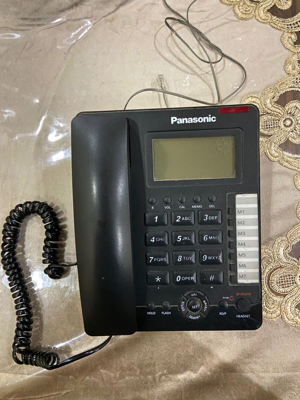Uy telefoni sotiladi Uy telefoni sotiladi