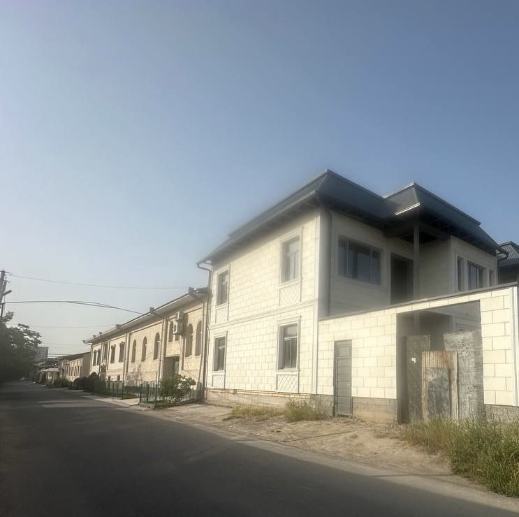 Продается ул. Амира Тимура Евродом 300кв.м., с черновой отделкой Продается ул. Амира Тимура Евродом 300кв.м., с черновой отделкой
