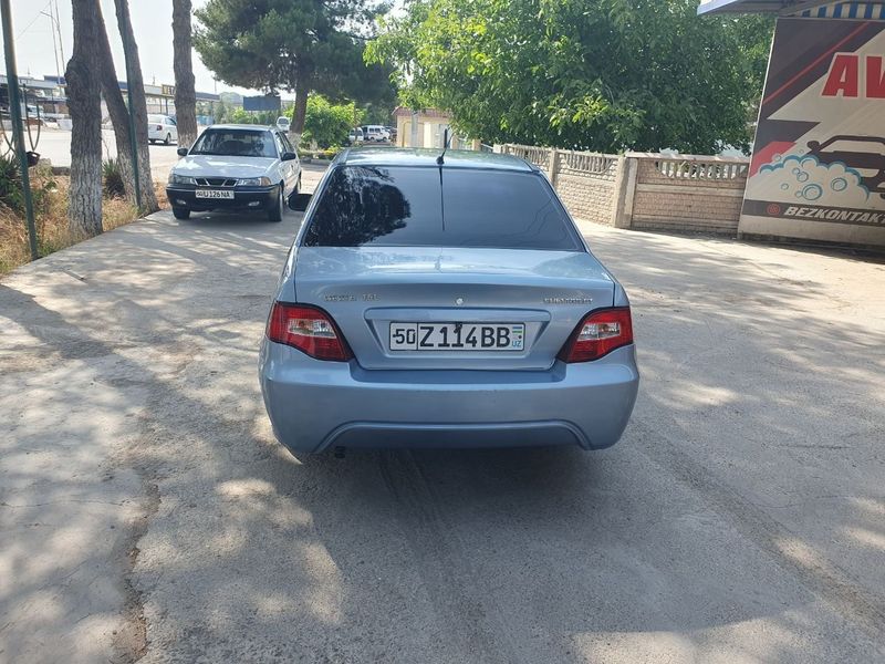 Nexia 2 dons 1.6