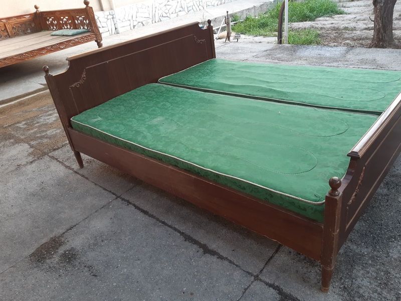 Кровать двух спальный