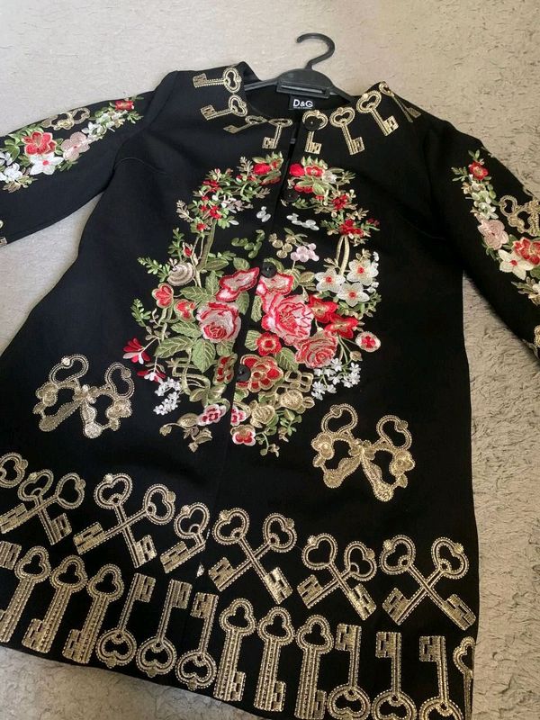 kardigan dolge Gabbana ichi astarli kardigan dolge Gabbana ichi astarli