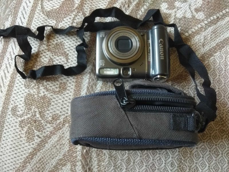 фотоапарат CANON PC 1263
