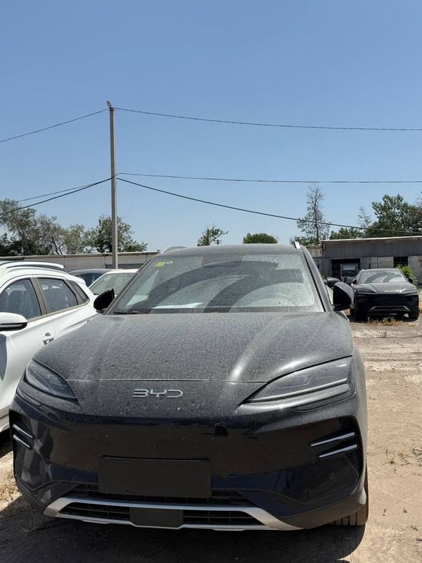 Byd Smart 605km qora rang Byd Smart 605km qora rang