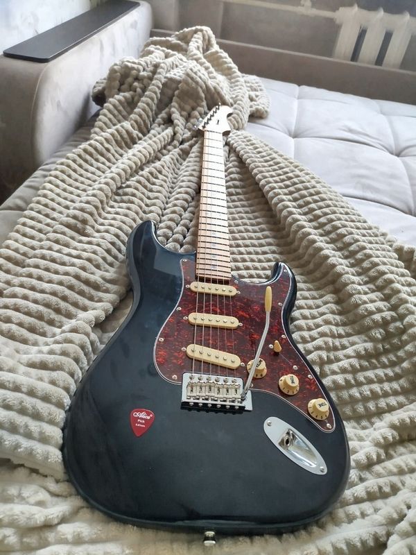 Electro Gitara JET300 Electro Gitara JET300