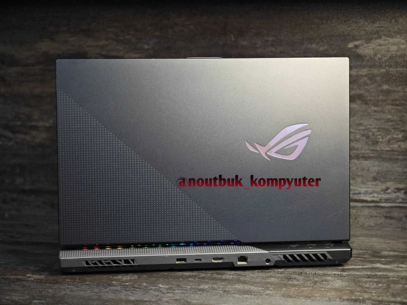 Мощный игровой Asus Rog Strix R9 5900Hx Rtx 3070