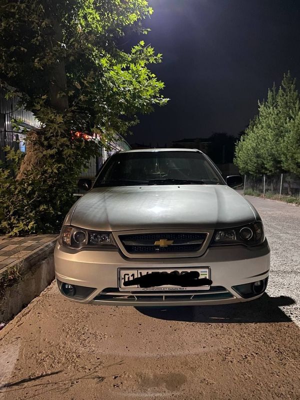 Nexiya 2 sotiladi 1.5
