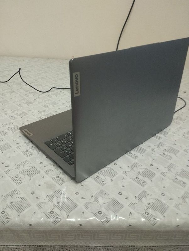 Lenovo ideapad i3 11 Lenovo ideapad i3 11