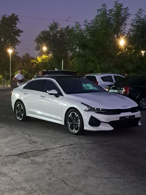 Kia K5 GT-Line + full 2022/23 Kia K5 GT-Line + full 2022/23