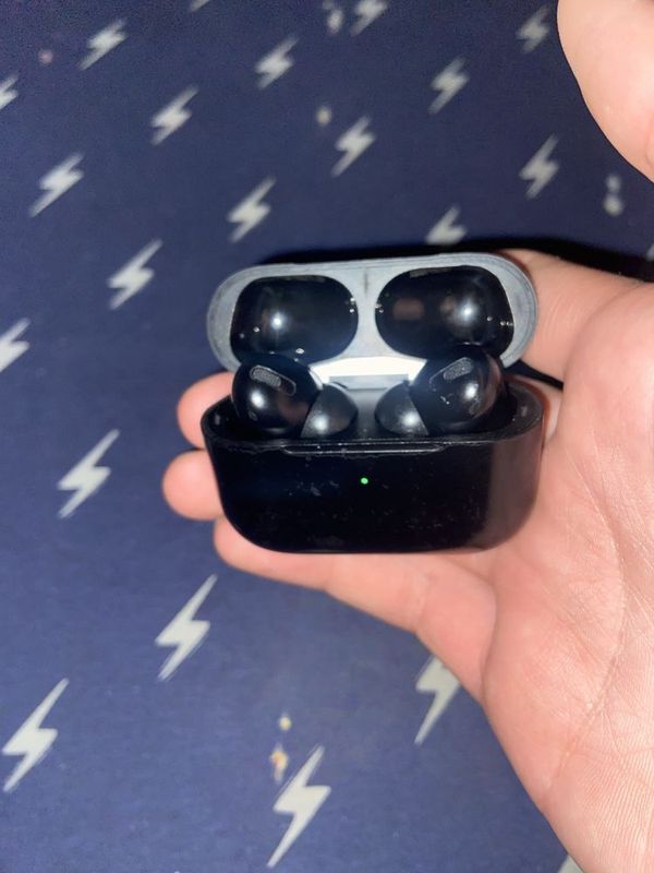 Air Pods qora rang