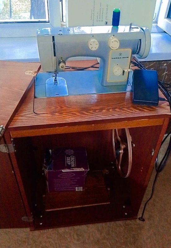 Продается швейная машинка Продается швейная машинка