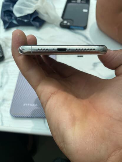 Xs max 256 GB narxii 2.400 milyon
