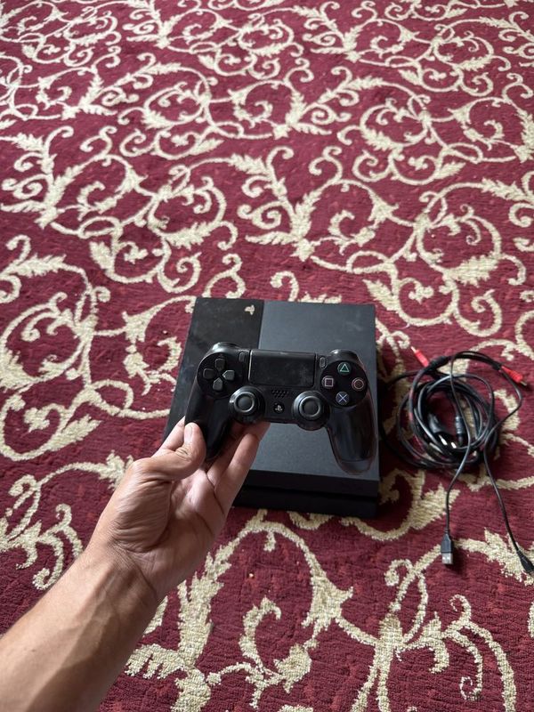 Ps4 512GB akk sotvolingan Ps4 512GB akk sotvolingan