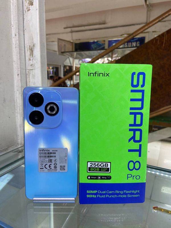 Infinix Smart 8 Pro 8/256GB Infinix Smart 8 Pro 8/256GB