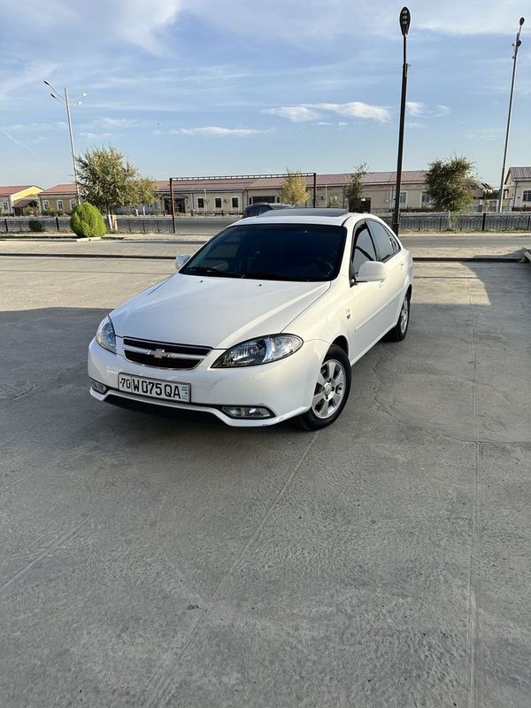 Chevrolet Gentra elegant plyus