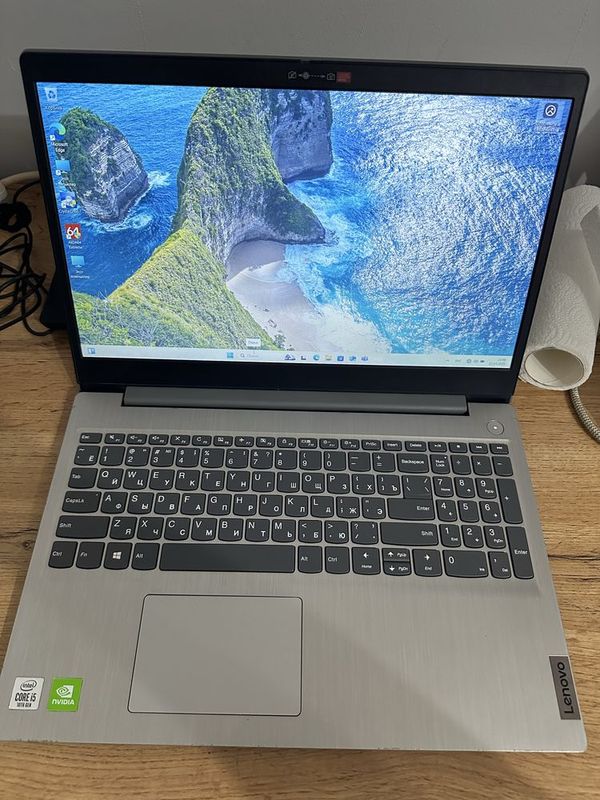 Lenovo i5-10210u 8gb 1tb hdd 256gb ssd Nvidia MX330 Lenovo i5-10210u 8gb 1tb hdd 256gb ssd Nvidia MX330